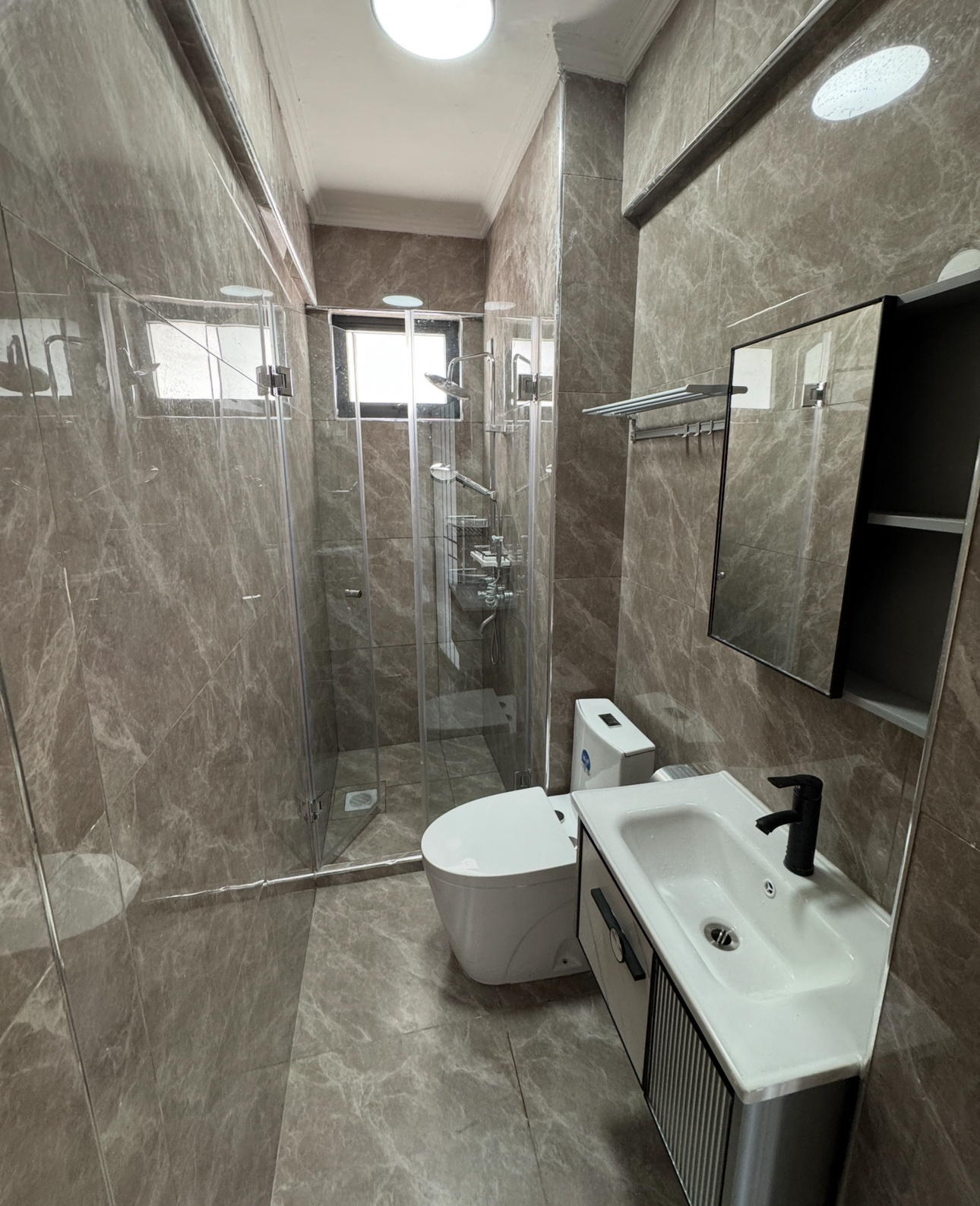 Padmore Residences Common Bathroom